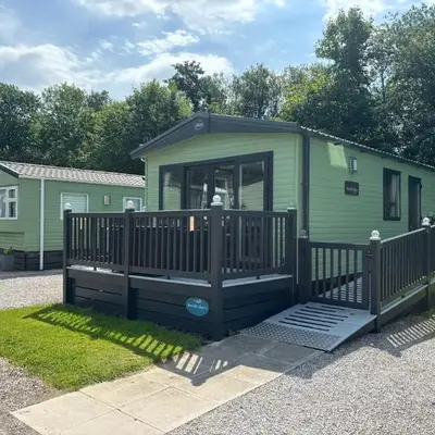 10 Borwick Lakes