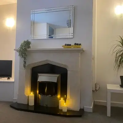 Angies 2 bed home in Eccleston near Liverpool sleeps 5