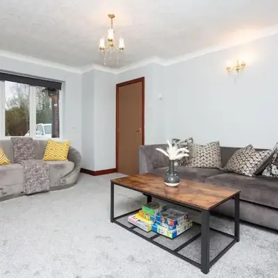 Preston 4 bedroom house near M55 & M6