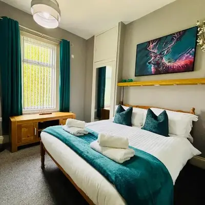 Garrick's Suite-Home away from Home- suitable for couples retreat