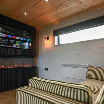 Staining Luxury Lodges