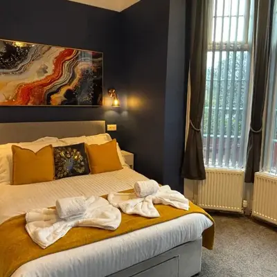 Louise Suite