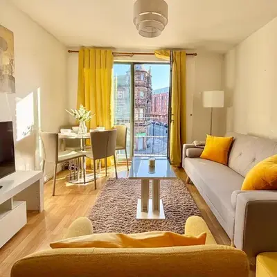 Stylish City Centre Stay - 4 mins to station - Fast Wifi - Near Stadiums