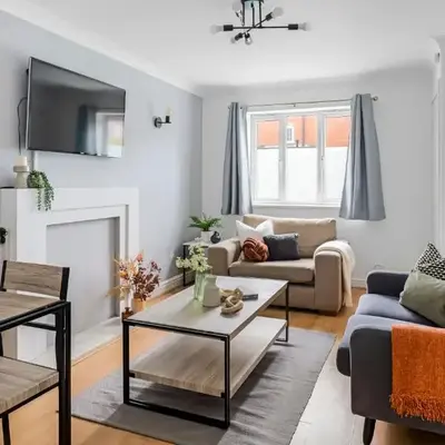 Cozy Haydock Home With Easy Transport Links in St Helens and Wi-Fi