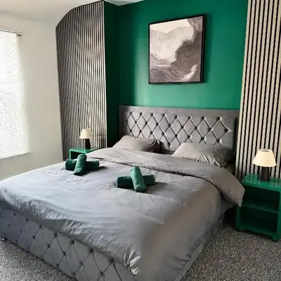 D&D Emerald House Anfield