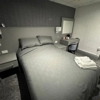 Waverley Beach Hotel