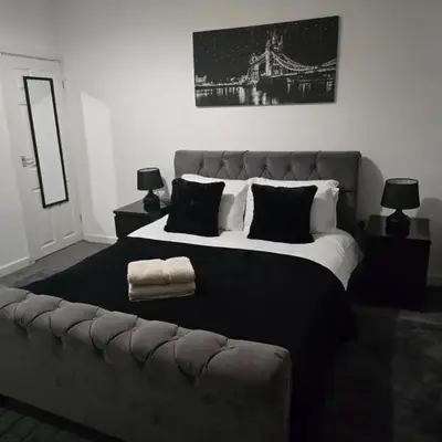 Room 1 Shared House 3 min from Stadium