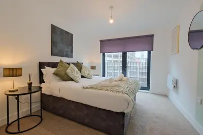 Gallery image of Premium 2BDR Apartment By Torr Property Group Short Lets & Serviced Accommodation With Free WiFi Liverpool in Liverpool