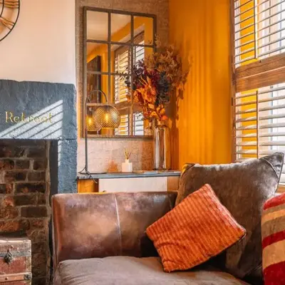 Spa Cottage - Hot Tub