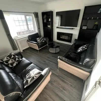 Whole home Aintree Racecourse