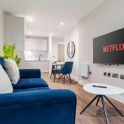 Pass the Keys Luxury Flat with River Views. 1 Bed. Sleeps 4