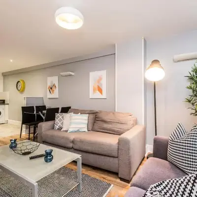 Modern 2BR Flat