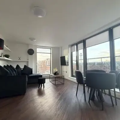 Liverpool City Centre - Skyline Apartment