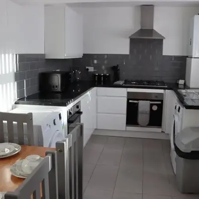 Anfield 5bed 5bath cosy group retreat