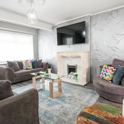 Close to City Centre - Mins Away from Anfield Stadium - Free Street Parking