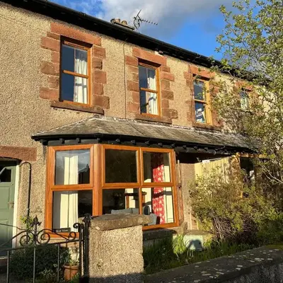 2 West View