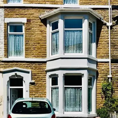 delamere holiday apartments
