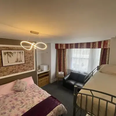 Backpackers Blackpool Hotel & Suites
