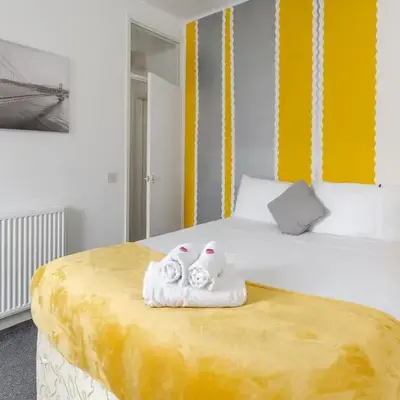Comfortable Liverpool Townhouse - Close to City & Stadium