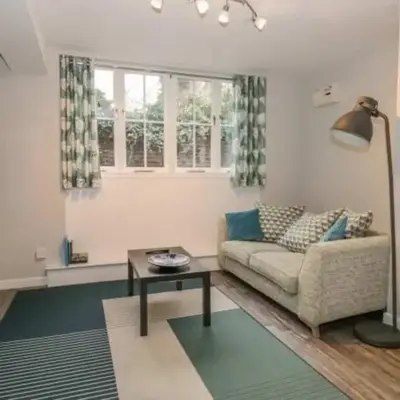 Warehouse Apartments 1Bed Sleeps 2 Pets Welcome