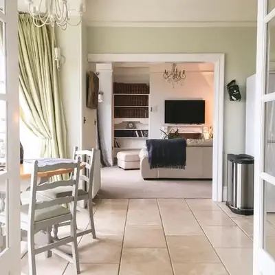 East Bank Apartment