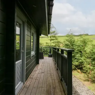 Oak Lodge