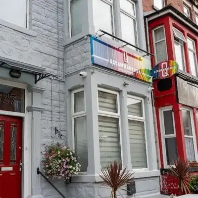 Q Accommodation