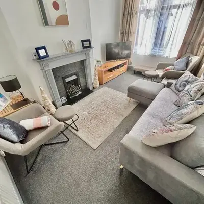 Entire holiday home in Blackpool with free parking and a private patio garden