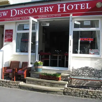 MyRoomz New Discovery Hotel
