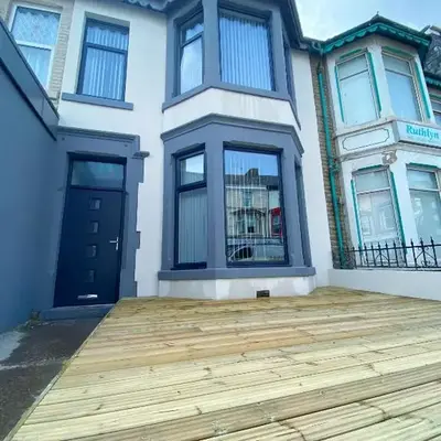 Chelsea Suite Sasco Apartments