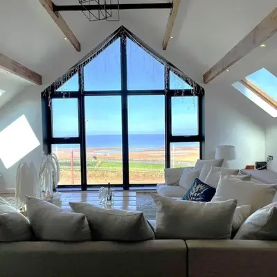 Onyx House