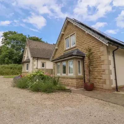 Low Orchard House