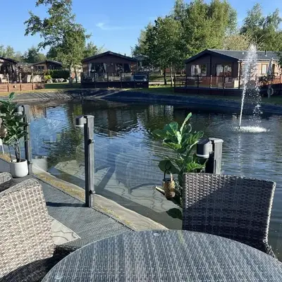 Loluke Lodge on The Lake