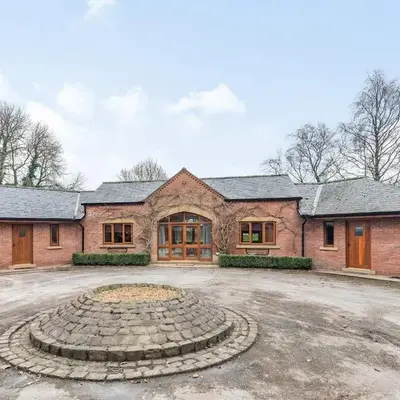 Hoole Summer House