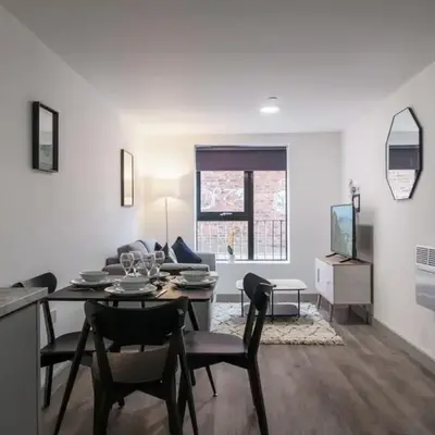 Contemporary 1 Bed Apartment in Liverpool Centre
