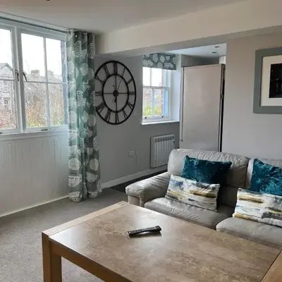 Market Street Apartments 1 King Bed Sleeps 2